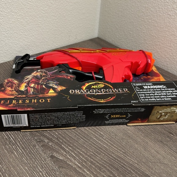 Dungeons & Dragons Nerf Fireshot - Picture 2 of 3